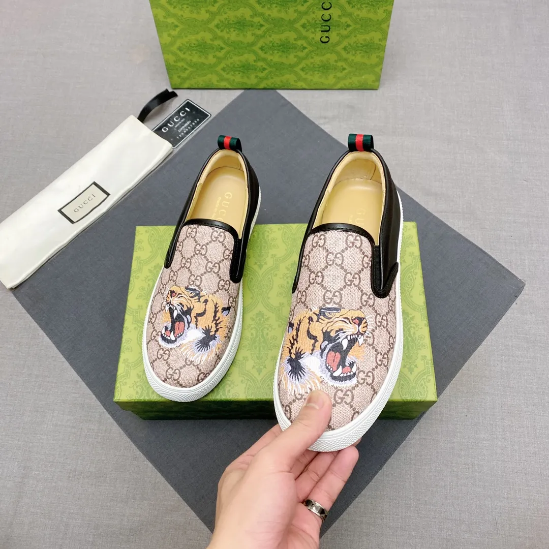 p360 The official website synchronizes the 1:1 replica🇮🇹🇮🇹"GUCCI"🔍🔍for sale at the men's 2025 counter simultaneously, 1:1 large G font, high-end 3D pattern, fashionable and casual, comfortable and breathable personality, the first choice for trendy men, imported sheepskin lining, comfortable, breathable and fashionable Trendy, a must-have for trendy men, soles: Original soles specially provided by the original factory, exclusive movable molded soles are super comfortable, original factory goods, 🔍🔍high quality, you can enter and leave the counter at will, 38-44, (45 can be customized, non-returnable or exchangeable) available from stock, you deserve it No. 005